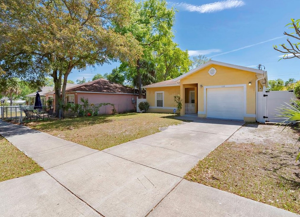 826 Newton Ave S, Saint Petersburg, FL 33701