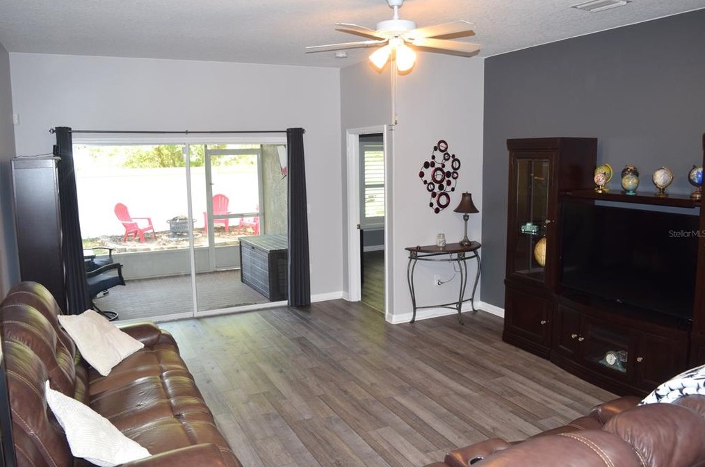 31836 Turkeyhill Dr, Zephyrhills FL  33543-7659 exterior