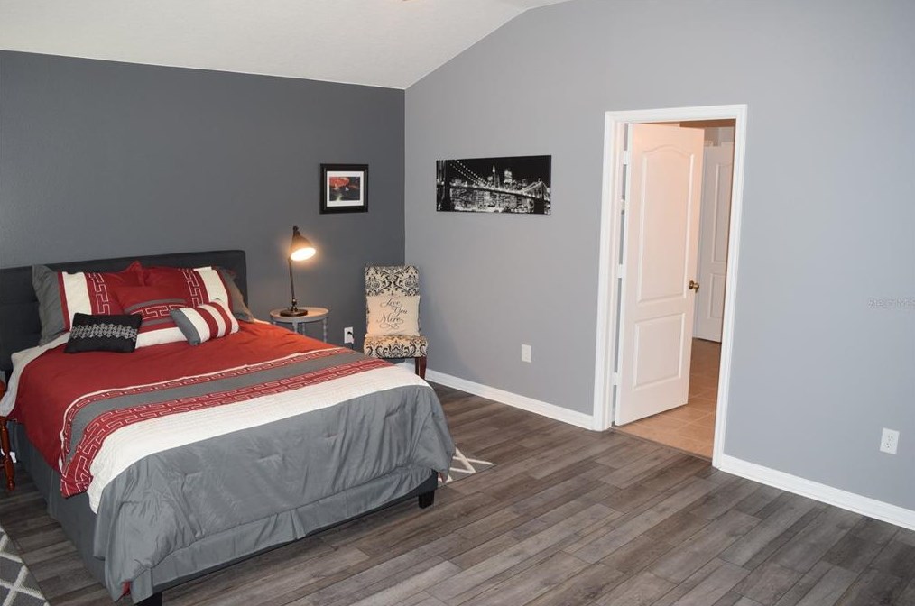 31836 Turkeyhill Dr, Zephyrhills FL  33543-7659 exterior