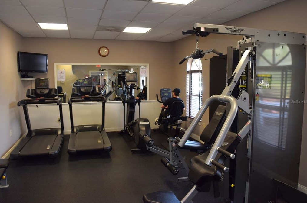 31836 Turkeyhill Dr, Zephyrhills FL  33543-7659 exterior