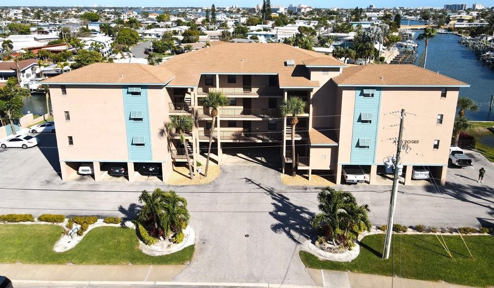 145 116th Ave #403, Saint Petersburg, FL 33706