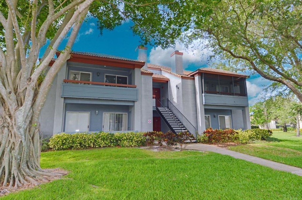 10263 Gandy Blvd N #405, Saint Petersburg, FL 33702