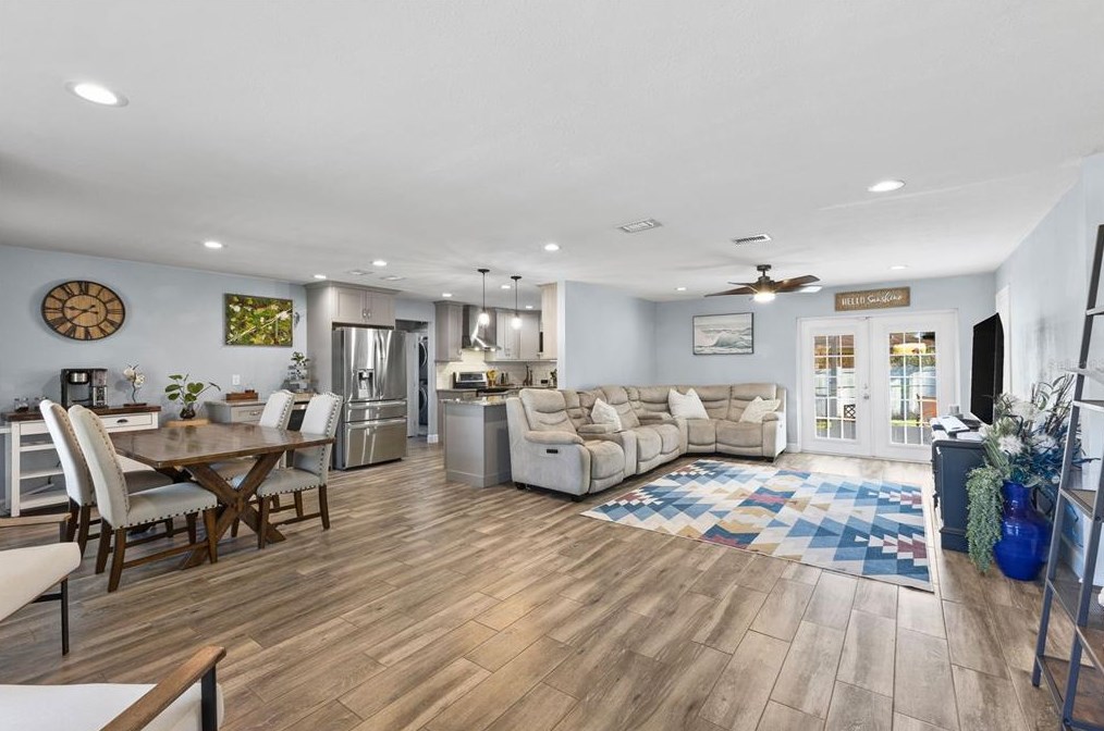 3404 Groveview Dr, Lakeland, FL 33810