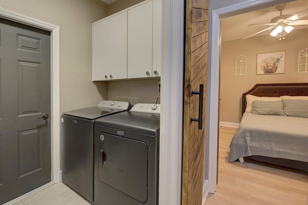 8033 Moonlight Ln, New Port Richey FL  34654-5433 exterior