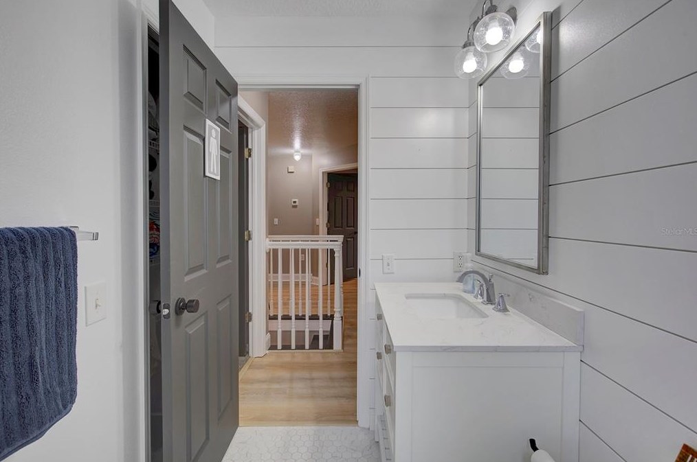 8033 Moonlight Ln, New Port Richey FL  34654-5433 exterior