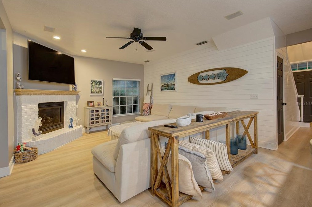 8033 Moonlight Ln, New Port Richey FL  34654-5424 exterior