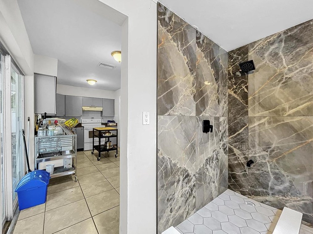 4209 Orient Rd, Tampa FL 33610-7224 exterior