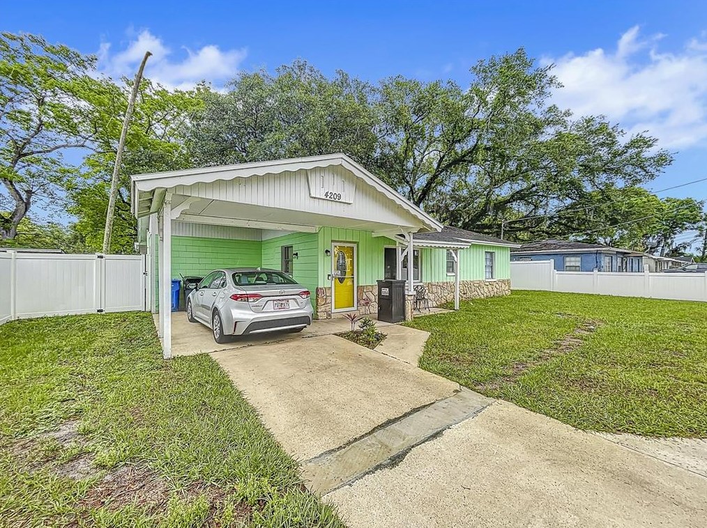 4209 Orient Rd, Tampa FL 33610-7224 exterior