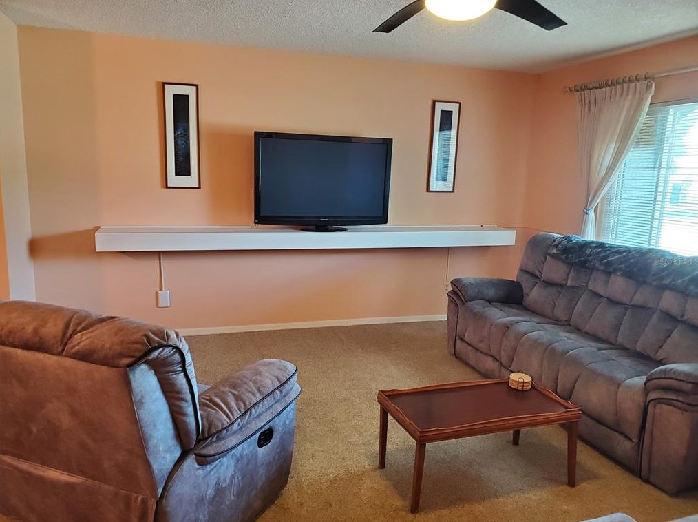 312 Stroll Ln, Ruskin FL  33573-6234 exterior