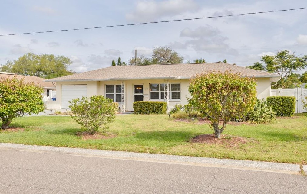 4219 26th Ave, Saint Petersburg, FL 33713-3328