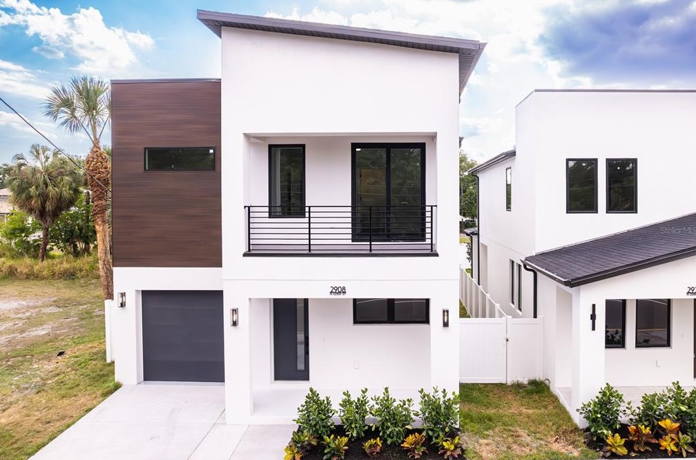 2908 22nd St, Tampa, FL 33605-2764