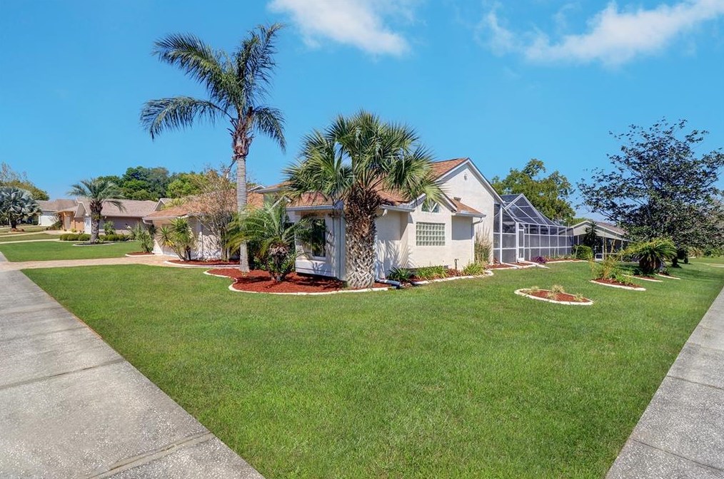 1302 Henry Ave, Brooksville, FL 34608-5117