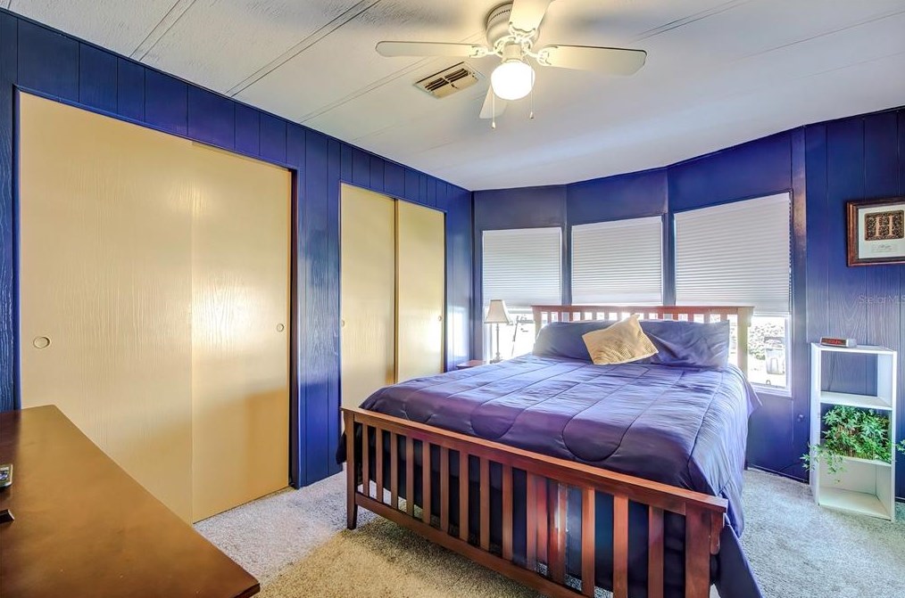 3112 Southport Dr, Tarpon Springs FL  34690-1945 exterior