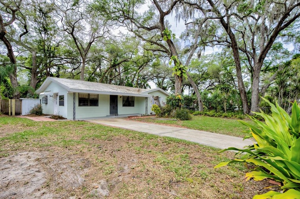 10514 52nd Ave, Saint Petersburg, FL 33708-3312