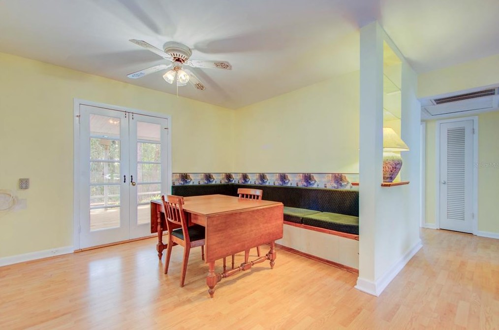 10514 52nd Ave, Saint Petersburg FL  33708-3312 exterior