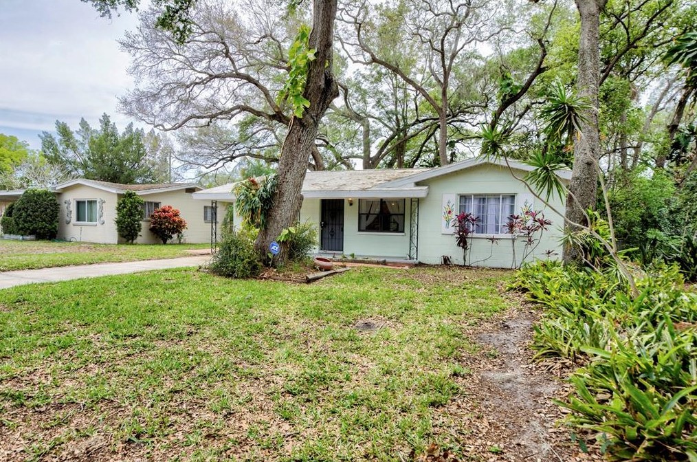 10514 52nd Ave, Saint Petersburg FL  33708-3312 exterior