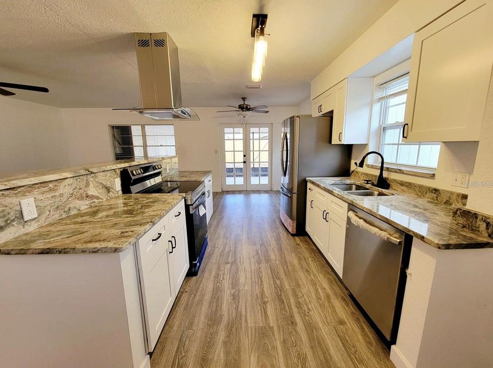 5622 63rd Way N, Saint Petersburg, FL 33709
