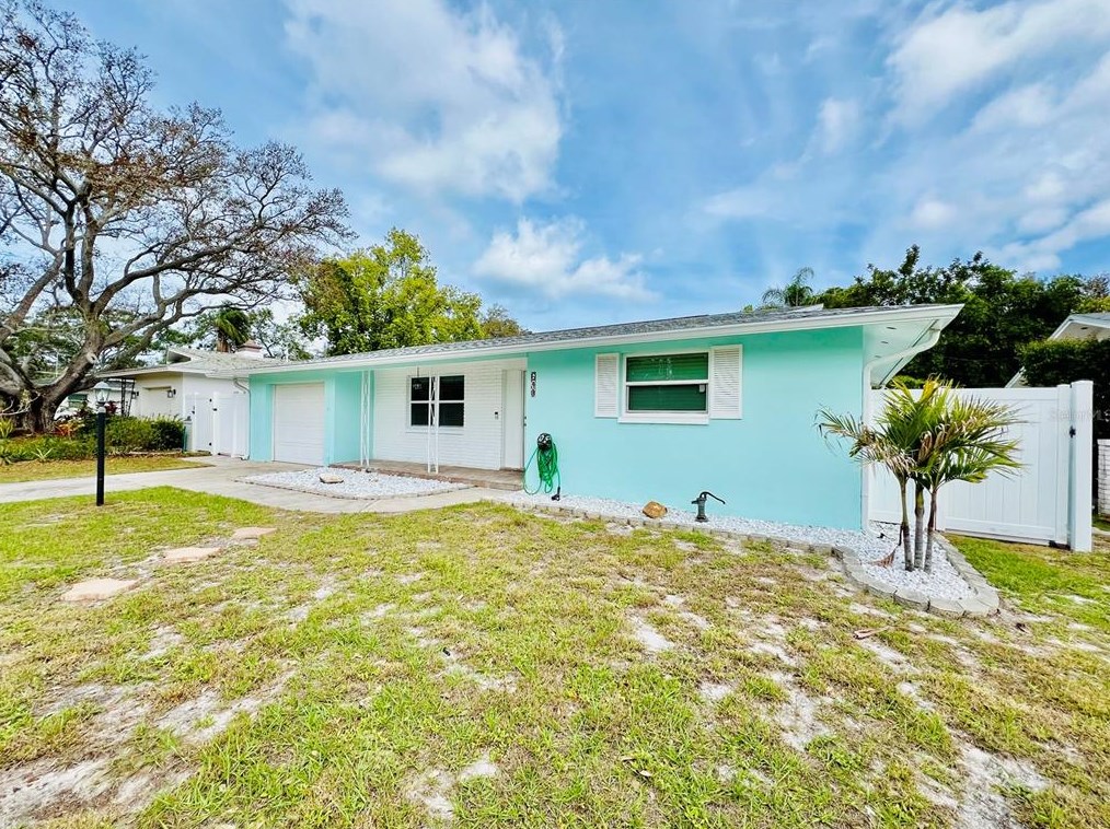 640 Magnolia St, Dunedin FL  34698-7718 exterior