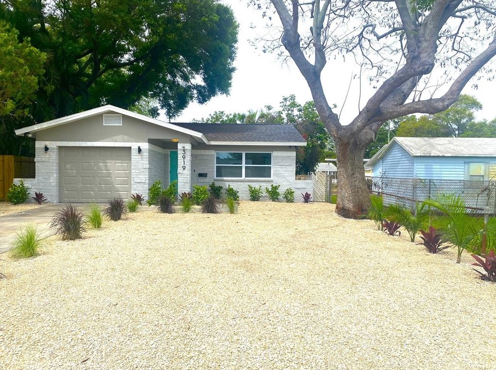 3919 11th Ave, Saint Petersburg, FL 33711-2134