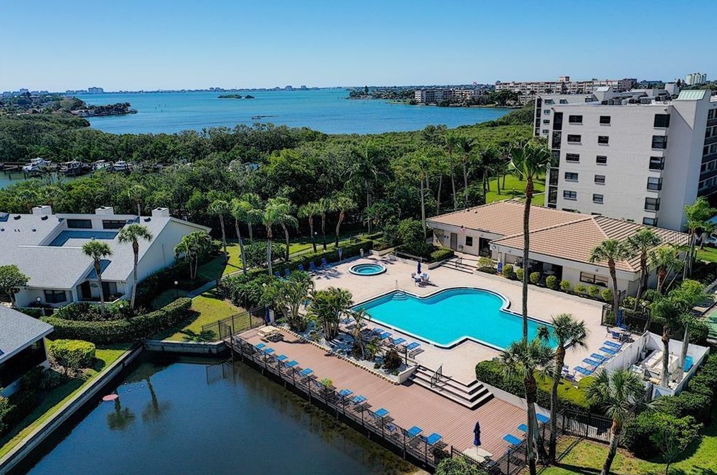 1324 Pasadena Ave S #102, Saint Petersburg, FL 33707