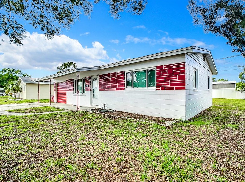 5735 89th Ave N, Pinellas Park, FL 33782