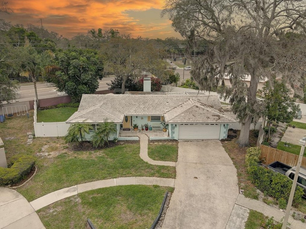 1920 Sandpiper Dr, Palm Harbor, FL 34683-5048
