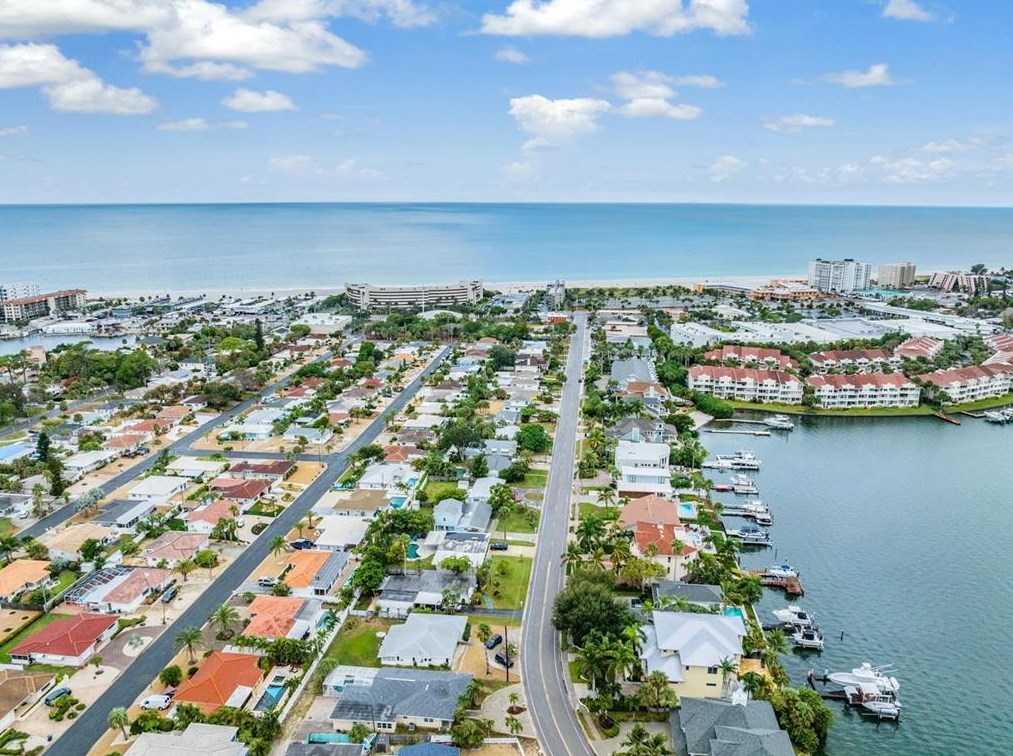 442 46th Ave, Saint Petersburg, FL 33703-3839