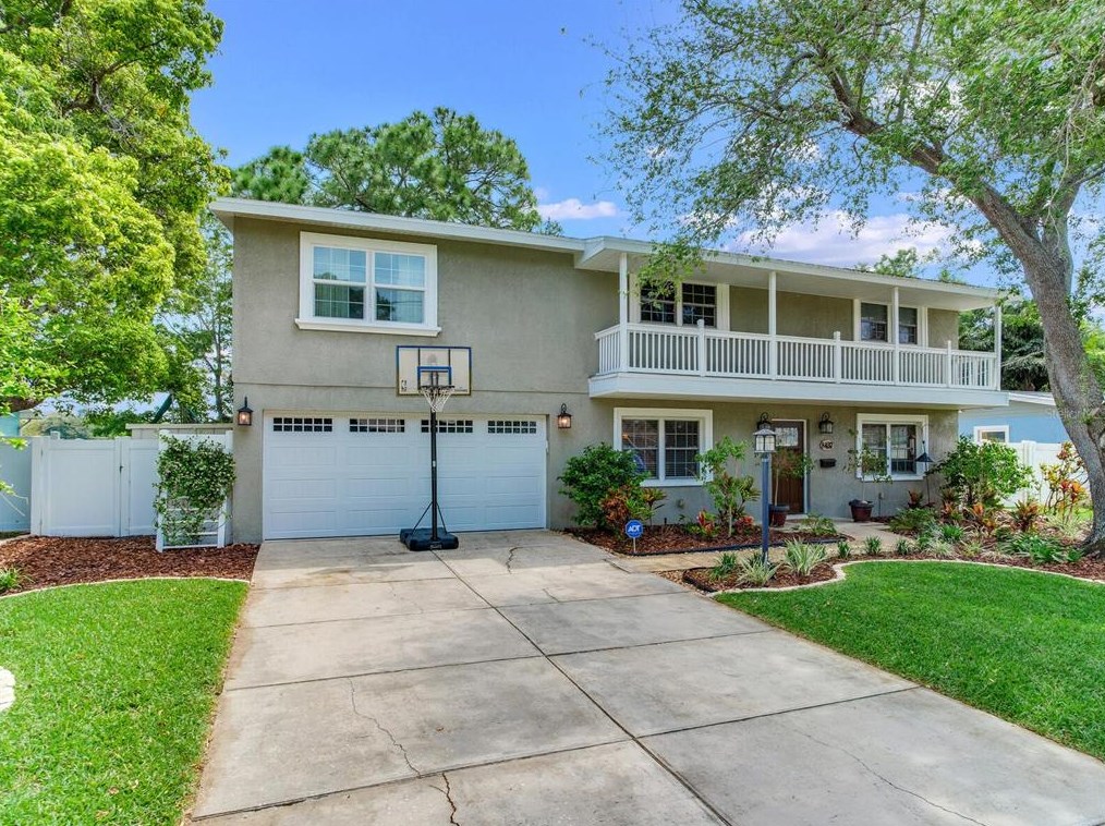 8437 15th Way N, Saint Petersburg, FL 33702