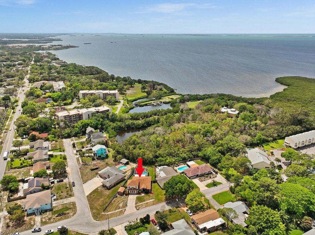 1409 Sunset Rd, Tarpon Springs FL  34689-2728 exterior