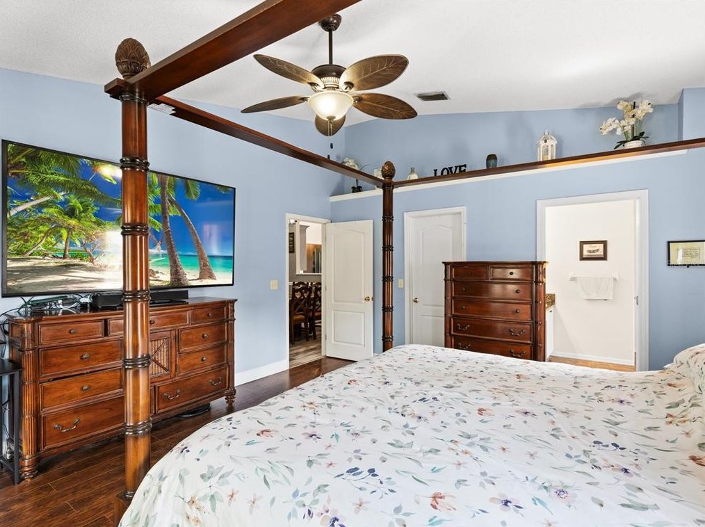 1409 Sunset Rd, Tarpon Springs FL  34689-2728 exterior