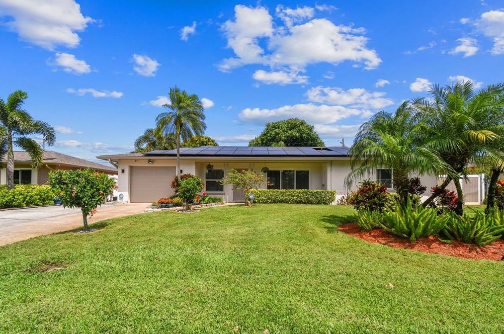 3881 21st Ave N, Saint Petersburg, FL 33713