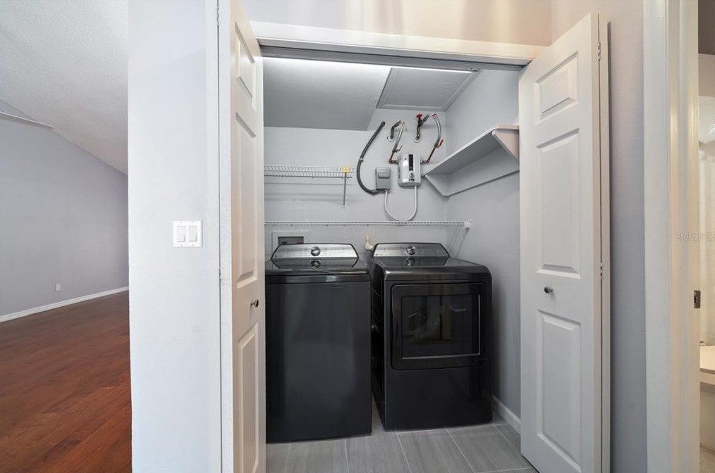 894 Jackson Ct, Palm Harbor FL  34683-6337 exterior