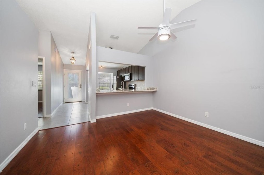 894 Jackson Ct, Palm Harbor FL  34683-6337 exterior