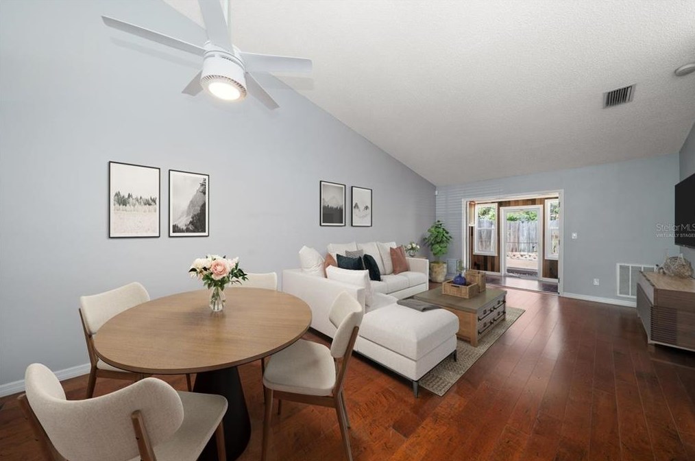 894 Jackson Ct, Palm Harbor FL  34683-6337 exterior