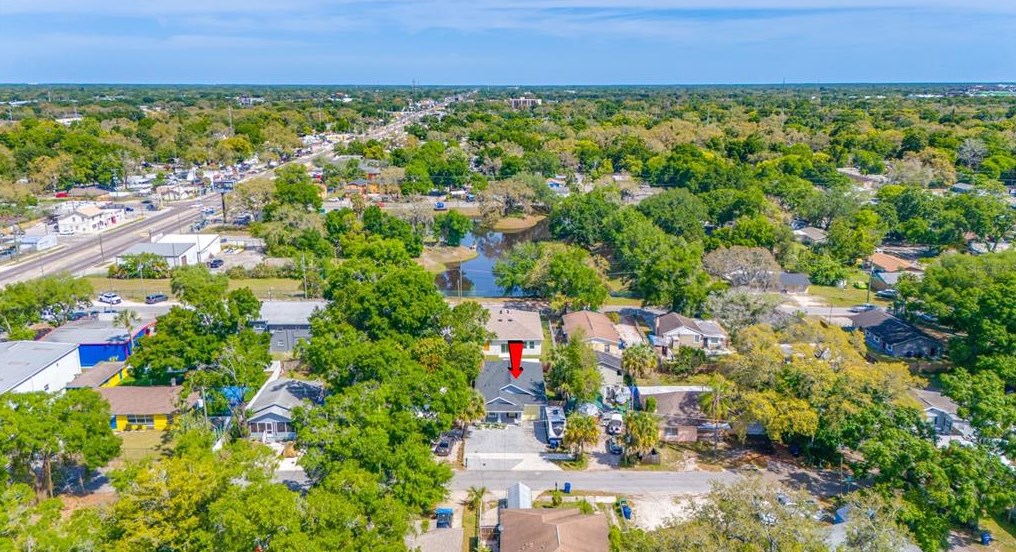 920 Castle Ct, Tampa FL  33612-8131 exterior