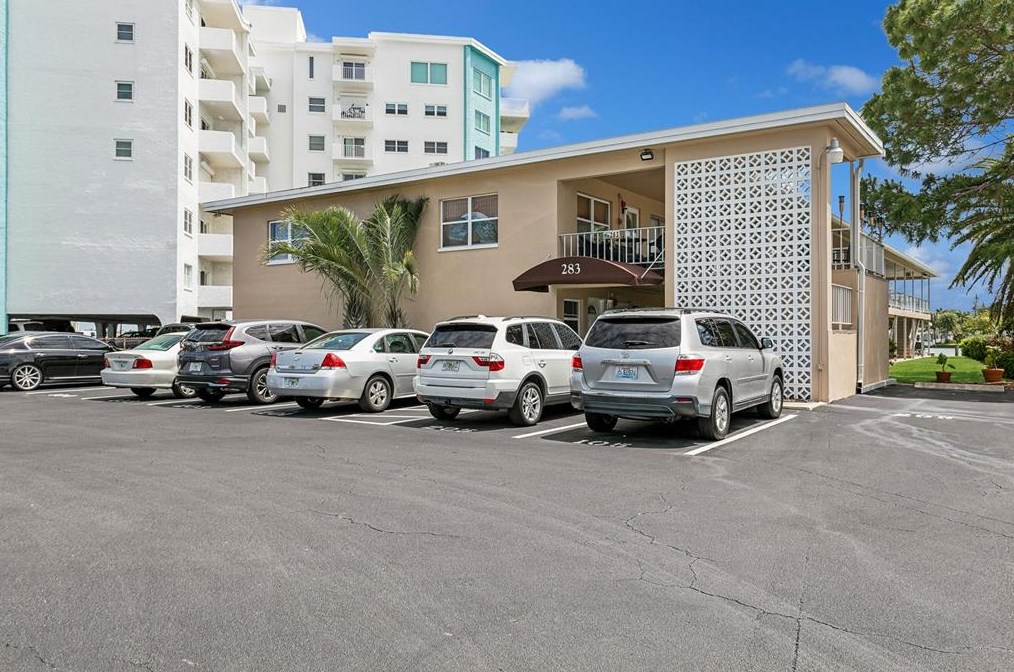283 104th Ave, Saint Petersburg, FL 33706-4871
