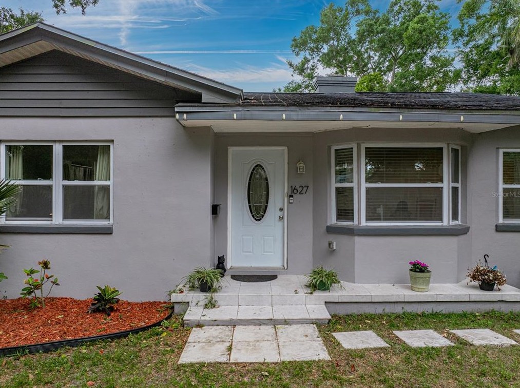 1627 Holly Rd, Lakeland FL  33801-2210 exterior