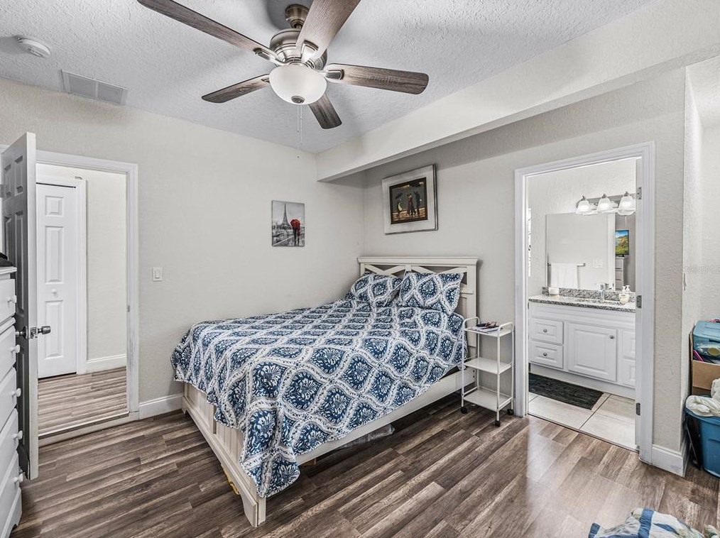 1627 Holly Rd, Lakeland FL  33801-2210 exterior