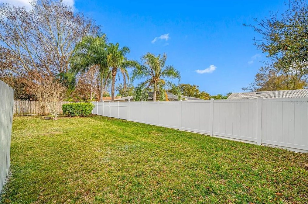 1869 Teakwood Ln, Dunedin FL  34698-4132 exterior