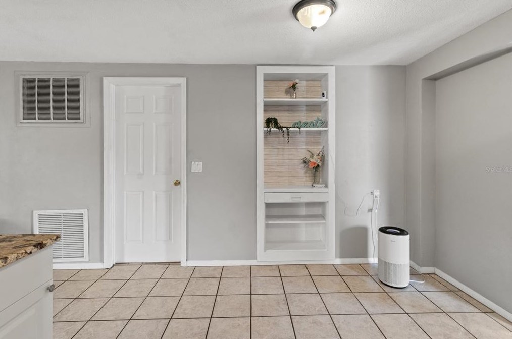 7725 Rottingham Rd, Port Richey FL  34668-2649 exterior