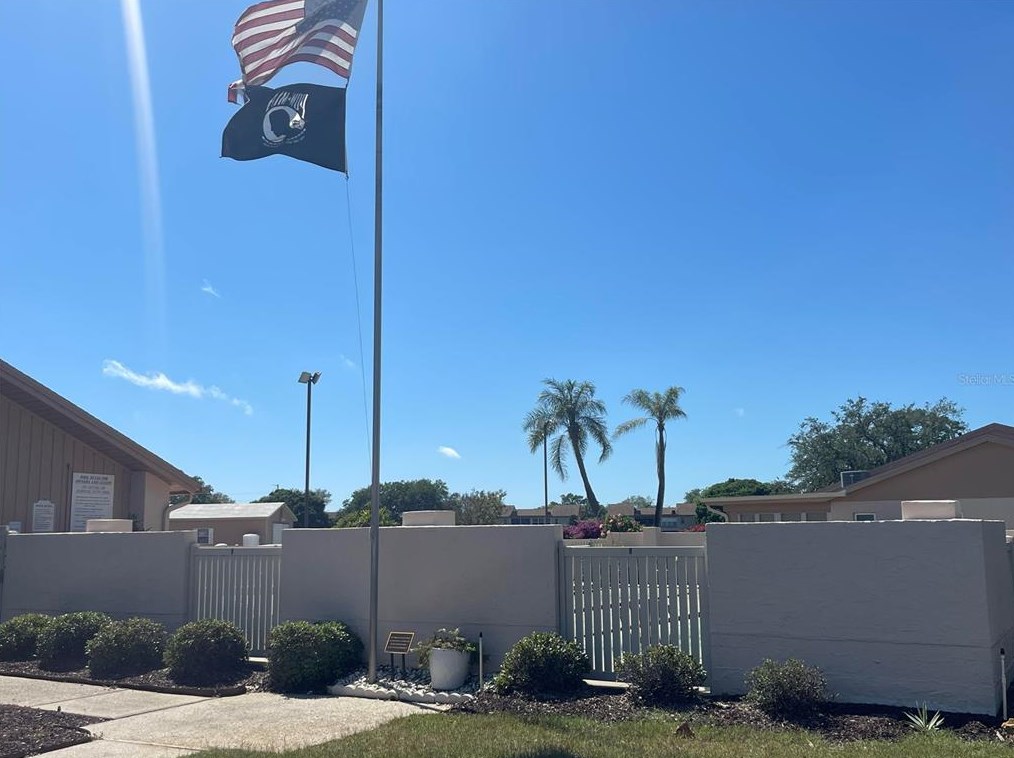 3851 Staysail Ln, Tarpon Springs, FL 34691
