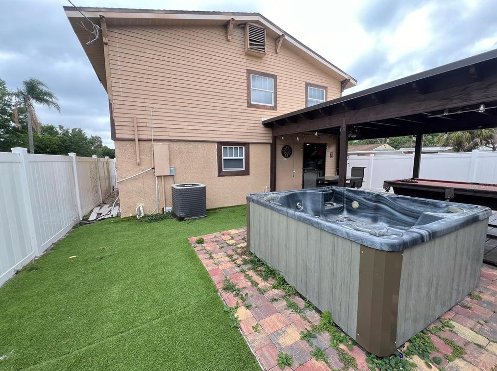 111 1st Ave Nw, Lutz, FL 33548