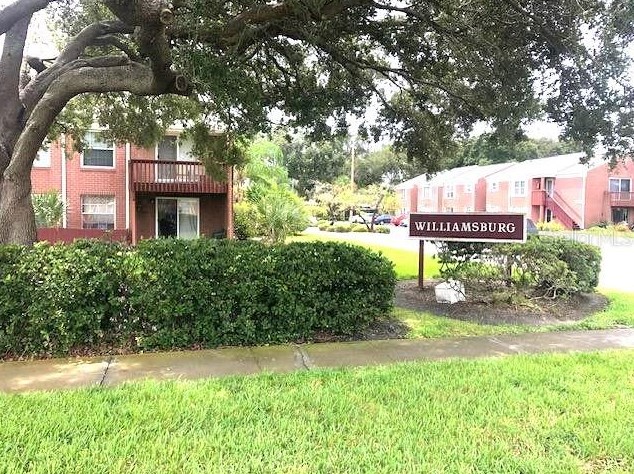 1084 82nd Terrace N #1084b, Saint Petersburg, FL 33702