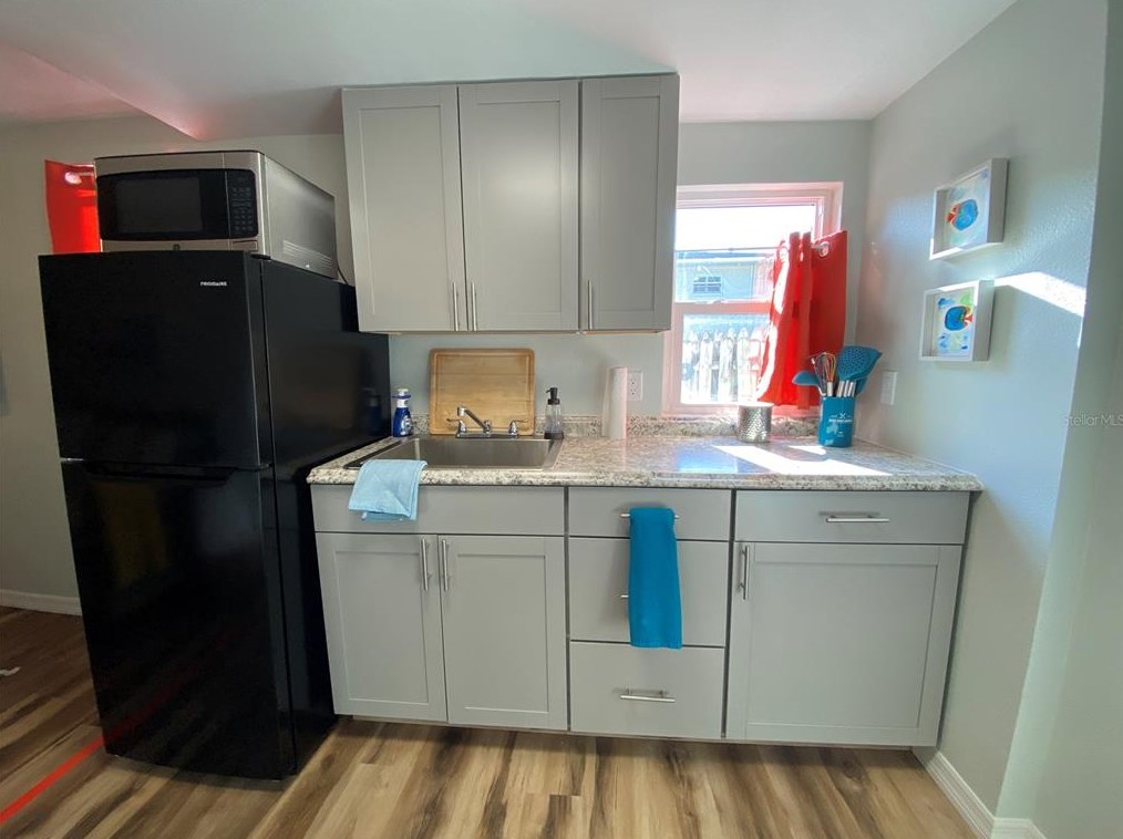 236 6th Ave N #c-west, Saint Petersburg, FL 33701