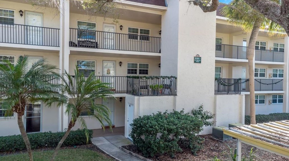870 Virginia St #312, Dunedin, FL 34698