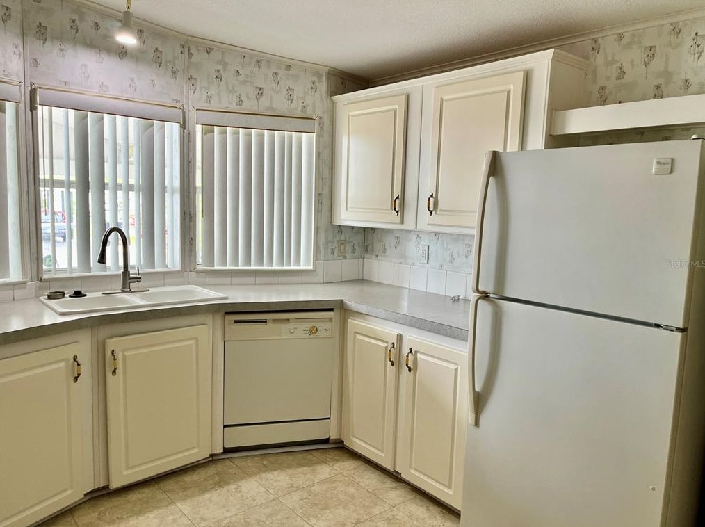 7203 Mt Essex Dr Ne #515, Saint Petersburg, FL 33702