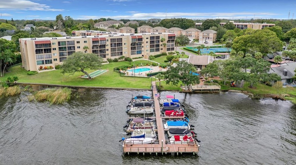 90 S Highland Ave #4, Tarpon Springs, FL 34689