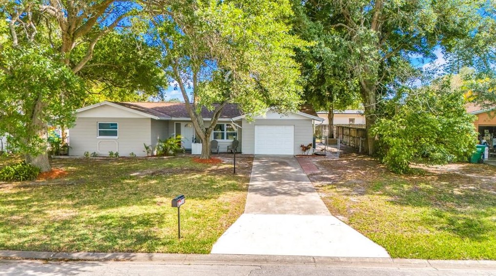 11388 82nd Ave, Largo, FL 33772