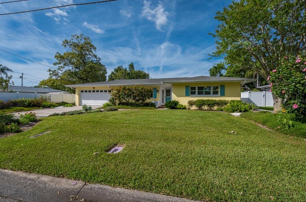 88 New Jersey Dr, Dunedin, FL 34698