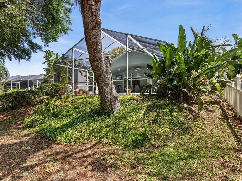 1464 Watermill Cir, Tarpon Springs FL  34689-7030 exterior